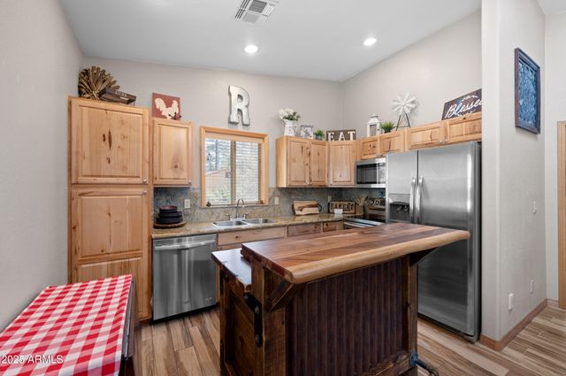 3685 N Cochise Lane, Pine, AZ 85544