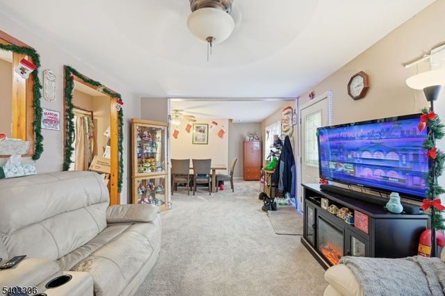 12 Quill St, West Milford Twp., NJ 07480