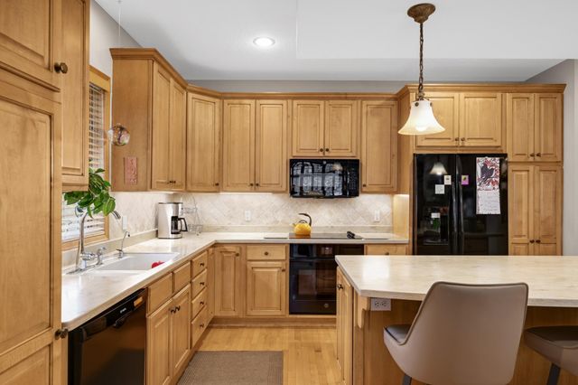 6460 Ivy Way, Edina, MN 55436