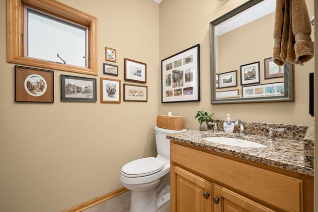 6460 Ivy Way, Edina, MN 55436