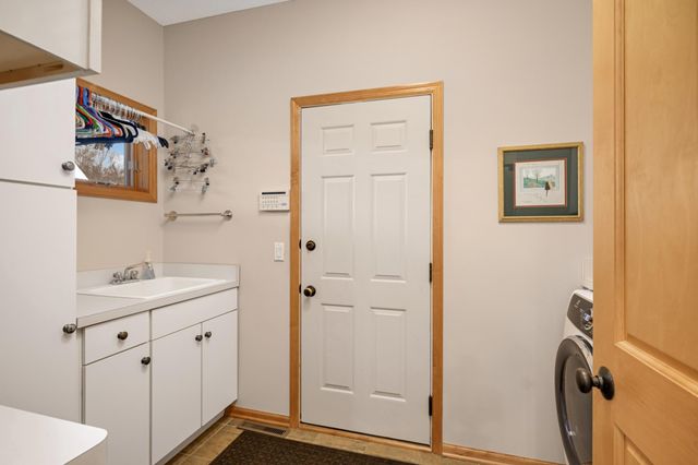 6460 Ivy Way, Edina, MN 55436