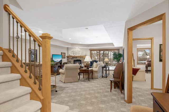 6460 Ivy Way, Edina, MN 55436