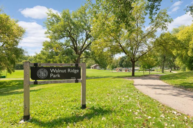 6460 Ivy Way, Edina, MN 55436