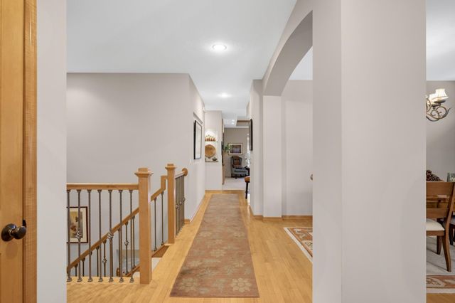 6460 Ivy Way, Edina, MN 55436