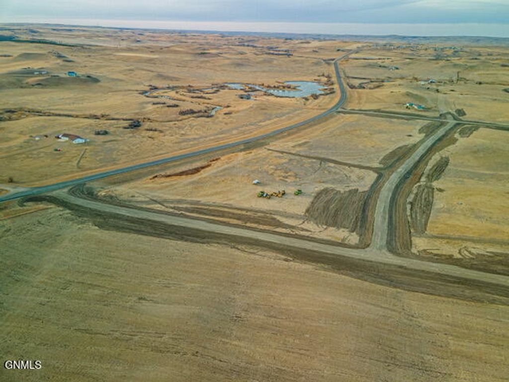 2574 Brooks Street, Mandan, ND 58554