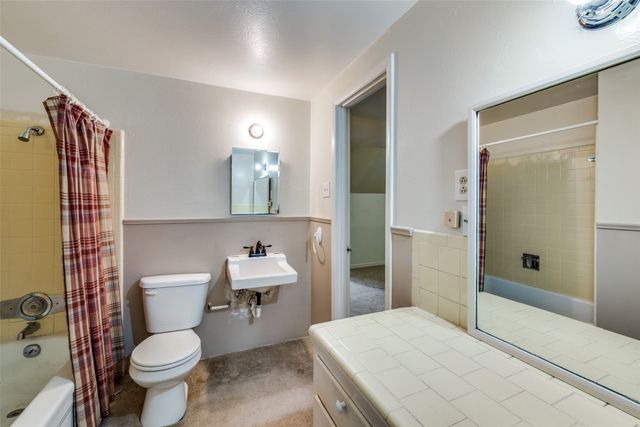 5613 Westcreek Drive, Fort Worth, TX 76133