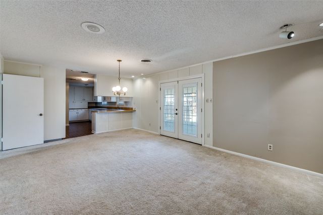 5613 Westcreek Drive, Fort Worth, TX 76133