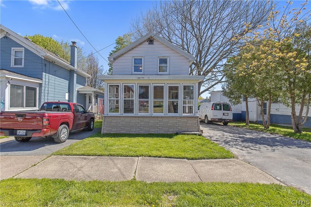 37 East 5th Street, Oswego, NY 13126