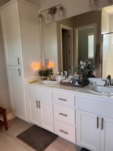 1012 Longview Drive, Oakdale, CA 95361