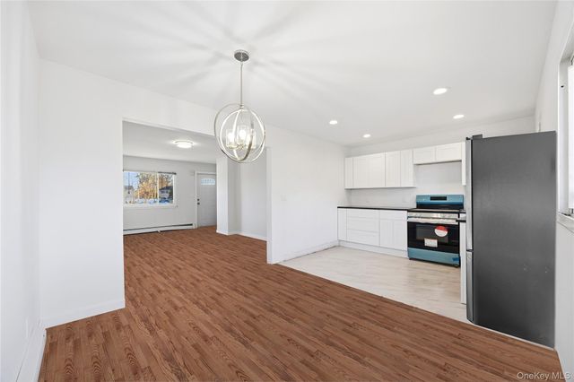 14 Platt Avenue, West Babylon, NY 11704