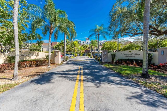 9301 SW 92nd Ave A214, Miami, FL 33176