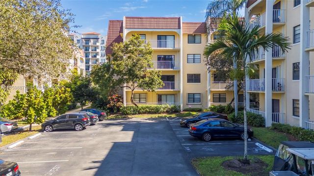 9301 SW 92nd Ave A214, Miami, FL 33176