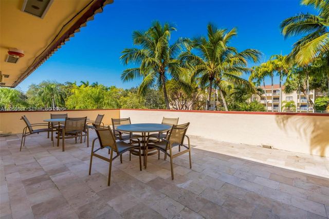 9301 SW 92nd Ave A214, Miami, FL 33176