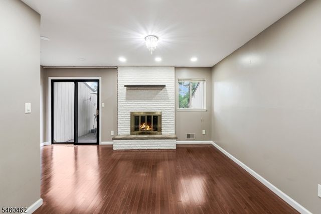 32 Chelsea Way, Bridgewater Twp., NJ 08807