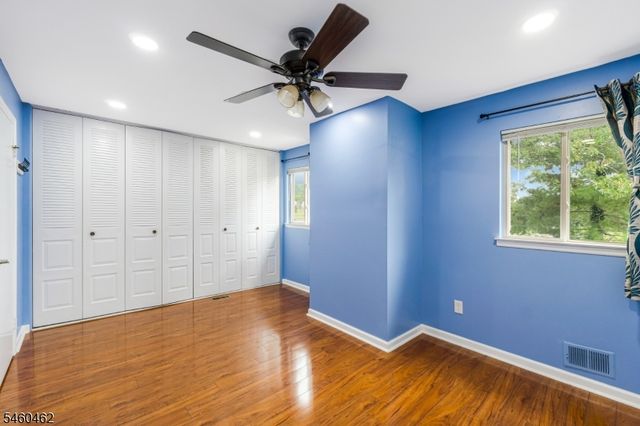 32 Chelsea Way, Bridgewater Twp., NJ 08807