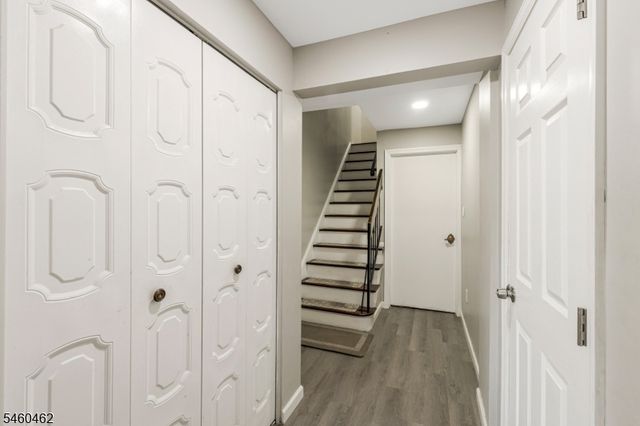 32 Chelsea Way, Bridgewater Twp., NJ 08807