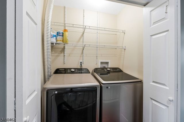 32 Chelsea Way, Bridgewater Twp., NJ 08807
