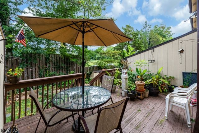32 Chelsea Way, Bridgewater Twp., NJ 08807