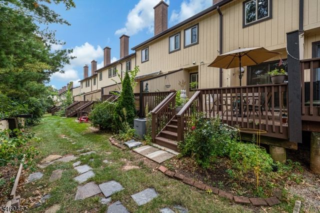 32 Chelsea Way, Bridgewater Twp., NJ 08807