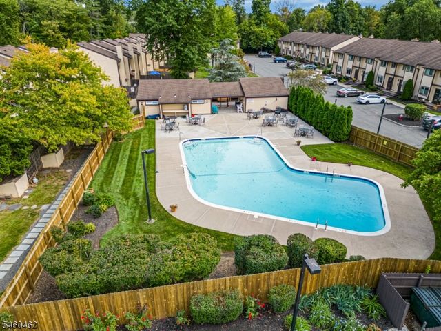 32 Chelsea Way, Bridgewater Twp., NJ 08807