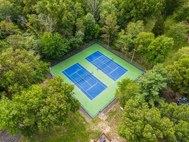 32 Chelsea Way, Bridgewater Twp., NJ 08807