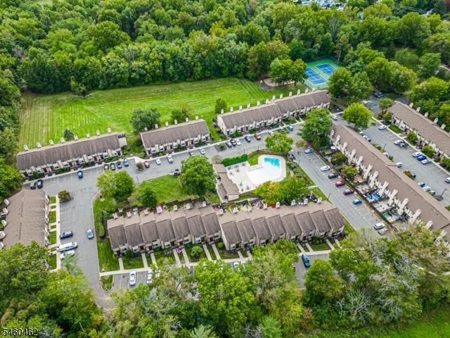 32 Chelsea Way, Bridgewater Twp., NJ 08807