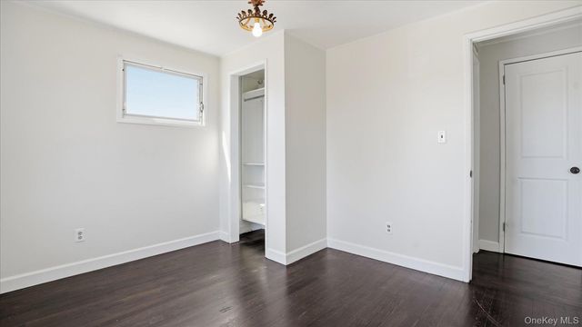 199 N Delaware Avenue, Massapequa, NY 11758