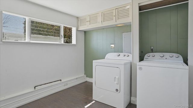 199 N Delaware Avenue, Massapequa, NY 11758