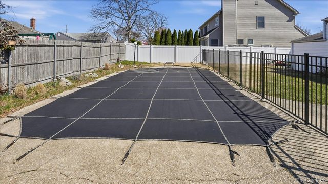 199 N Delaware Avenue, Massapequa, NY 11758