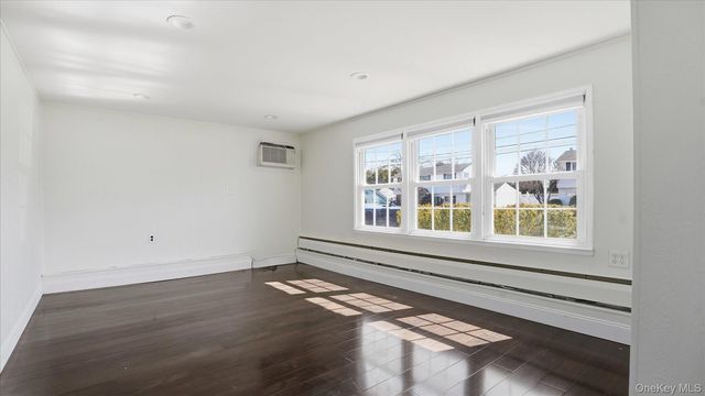 199 N Delaware Avenue, Massapequa, NY 11758