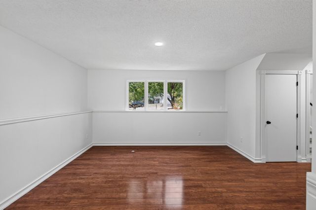 17550 Illinois Court, Lakeville, MN 55044