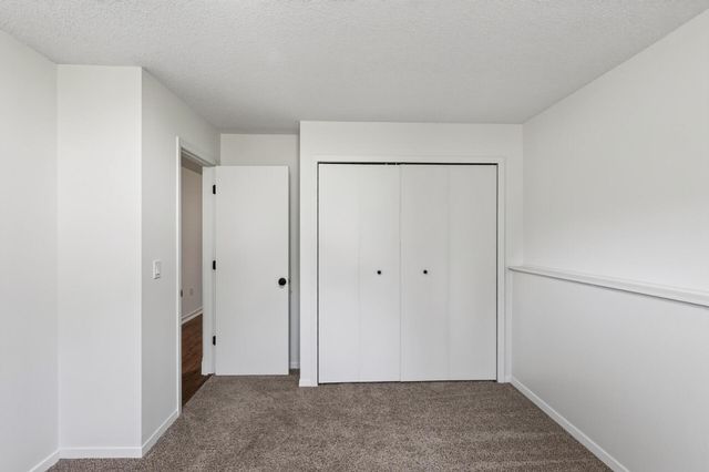 17550 Illinois Court, Lakeville, MN 55044