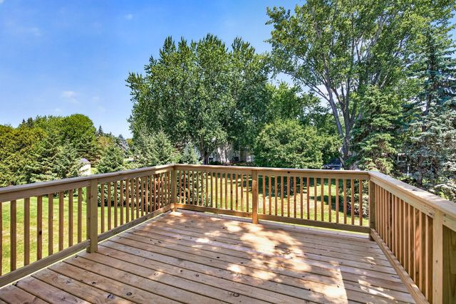 17550 Illinois Court, Lakeville, MN 55044