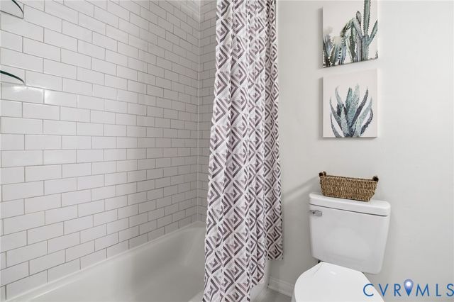 5581 Onnies Dr, Chesterfield, VA 23832