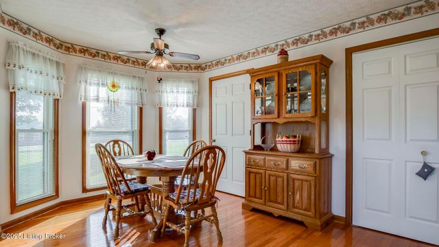 34 Normandy Heights Rd, Taylorsville, KY 40071