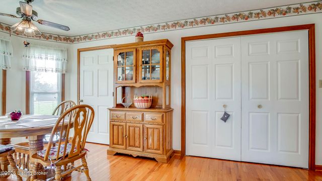 34 Normandy Heights Rd, Taylorsville, KY 40071