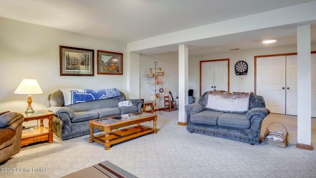 34 Normandy Heights Rd, Taylorsville, KY 40071