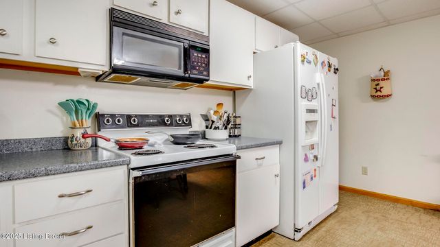 34 Normandy Heights Rd, Taylorsville, KY 40071