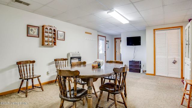 34 Normandy Heights Rd, Taylorsville, KY 40071