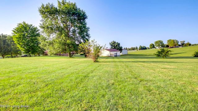 34 Normandy Heights Rd, Taylorsville, KY 40071