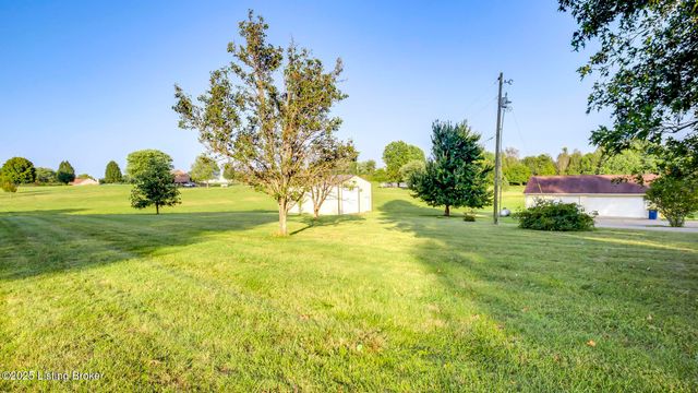 34 Normandy Heights Rd, Taylorsville, KY 40071