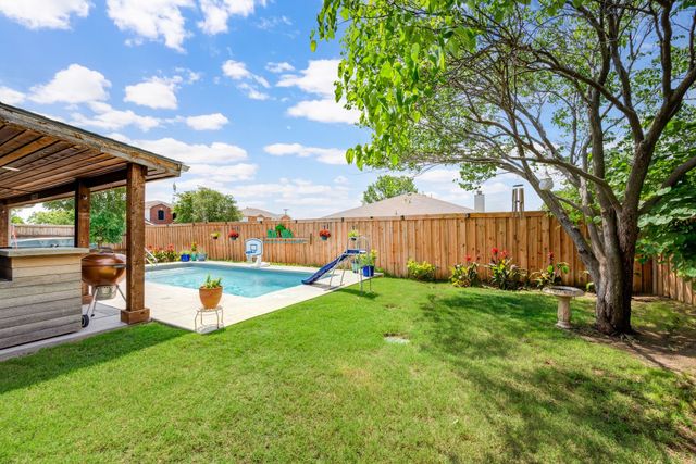 1416 Wenatchee Drive, Krum, TX 76249