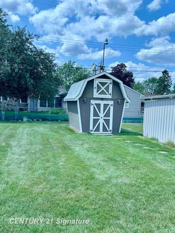 2705 Luella Avenue, Saginaw Twp, MI 48603