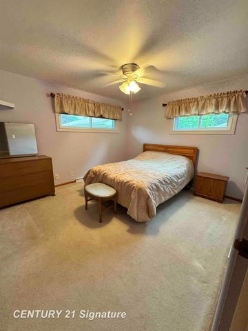 2705 Luella Avenue, Saginaw Twp, MI 48603