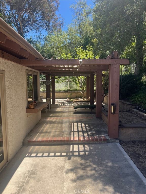 Image 6 of property listing at 1879 Marian, Thousand Oaks, CA 91360