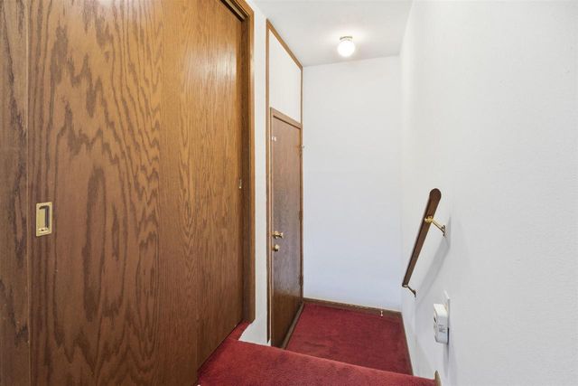 1928 S LAWE STREET, Appleton, WI 54915