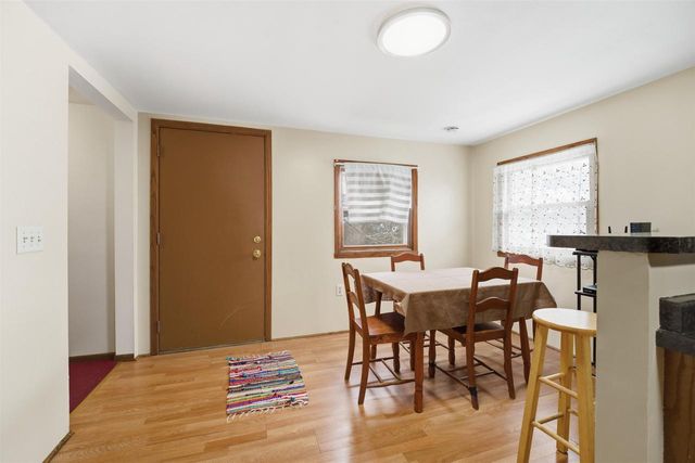 1928 S LAWE STREET, Appleton, WI 54915