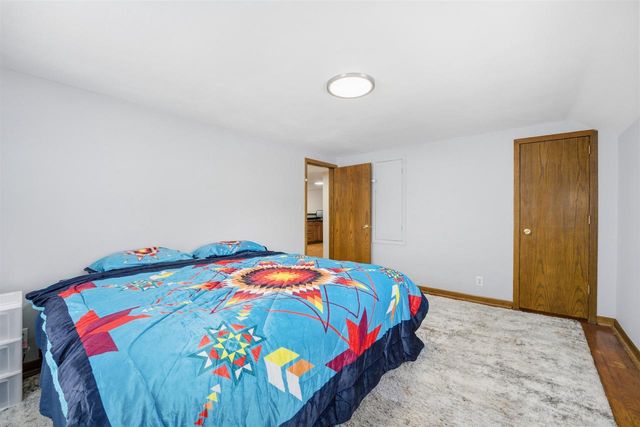 1928 S LAWE STREET, Appleton, WI 54915