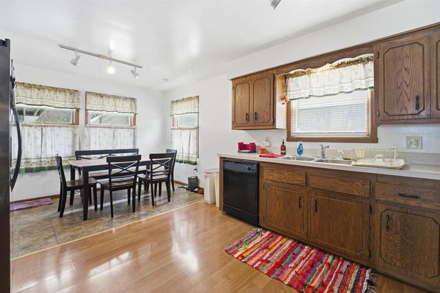 1928 S LAWE STREET, Appleton, WI 54915