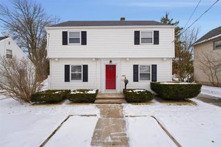 1928 S LAWE STREET, Appleton, WI 54915